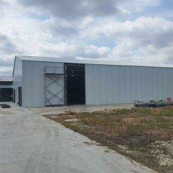 Сдается Нежилое помещение, 1300 м²