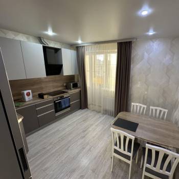 Сдается 1-комнатная квартира, 40 м²