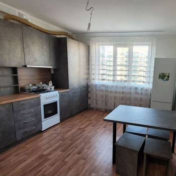Сдается 2-х комнатная квартира, 72 м²
