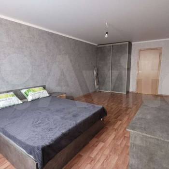 Сдается 2-х комнатная квартира, 72 м²