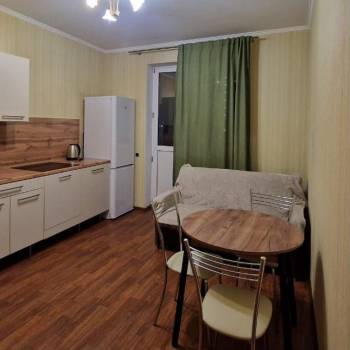 Сдается 1-комнатная квартира, 44 м²