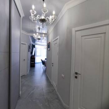 Продается 2-х комнатная квартира, 84 м²