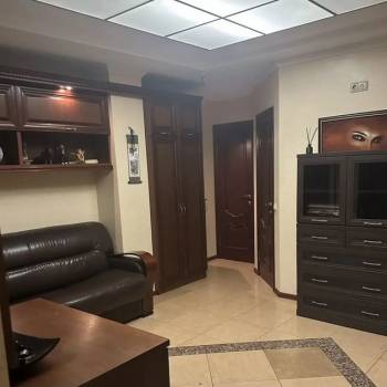 Сдается 2-х комнатная квартира, 85 м²