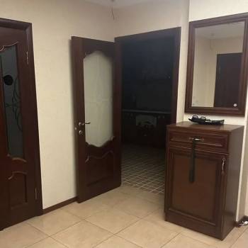 Сдается 2-х комнатная квартира, 85 м²