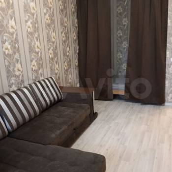 Сдается 1-комнатная квартира, 50 м²