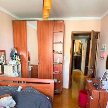 Продается Многокомнатная квартира, 93 м²