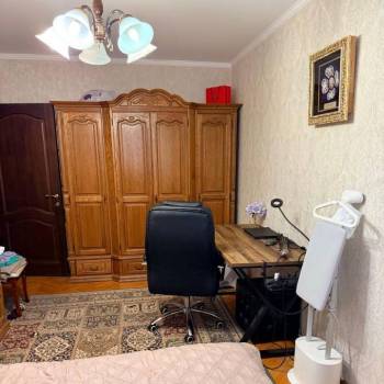 Продается Многокомнатная квартира, 93 м²