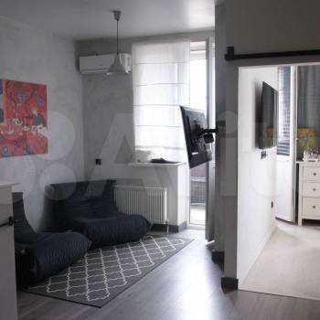 Продается 1-комнатная квартира, 35 м²