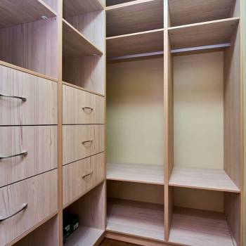 Сдается 1-комнатная квартира, 60 м²
