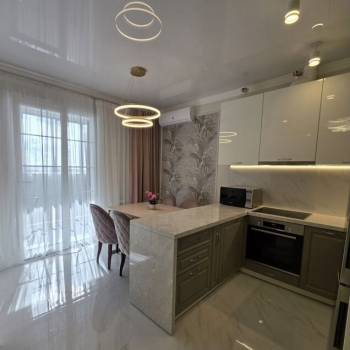 Сдается 1-комнатная квартира, 55 м²