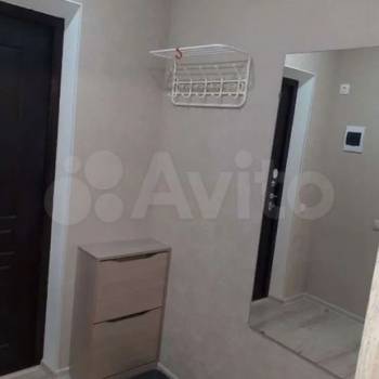 Продается 1-комнатная квартира, 35 м²