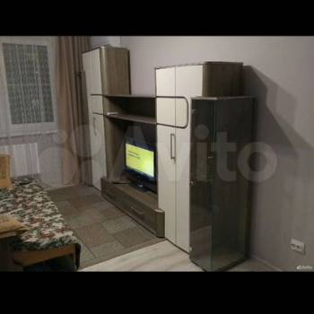 Продается 1-комнатная квартира, 35 м²