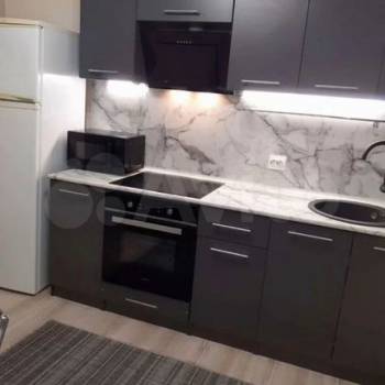 Продается 1-комнатная квартира, 35 м²