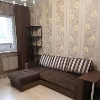 Сдается 1-комнатная квартира, 50 м²