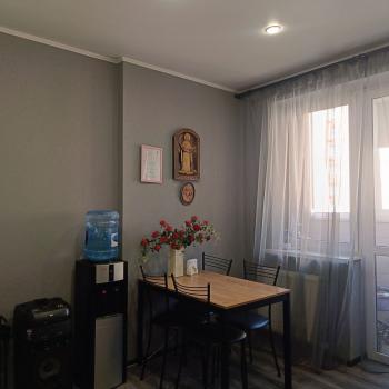 Продается 1-комнатная квартира, 40,4 м²