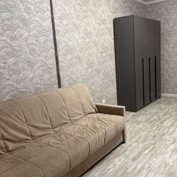 Сдается 1-комнатная квартира, 47 м²