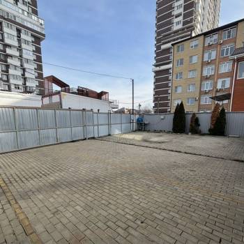 Сдается Нежилое помещение, 215 м²