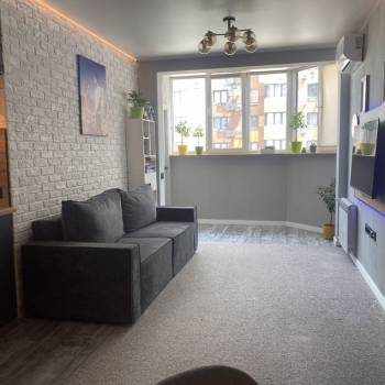 Продается 1-комнатная квартира, 47,5 м²