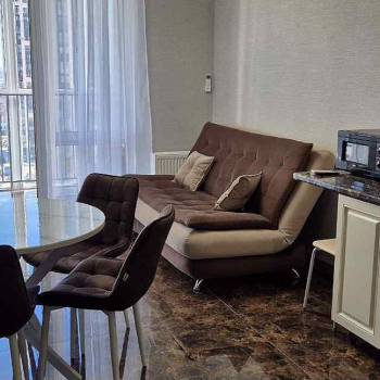 Сдается 2-х комнатная квартира, 60 м²
