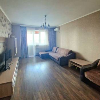 Сдается 2-х комнатная квартира, 80 м²