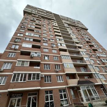 Продается 1-комнатная квартира, 32,9 м²
