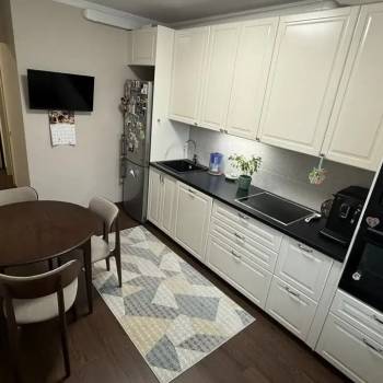 Продается 2-х комнатная квартира, 58 м²