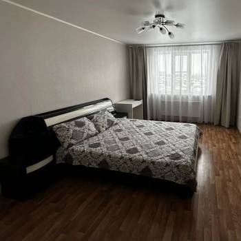 Сдается 2-х комнатная квартира, 70 м²