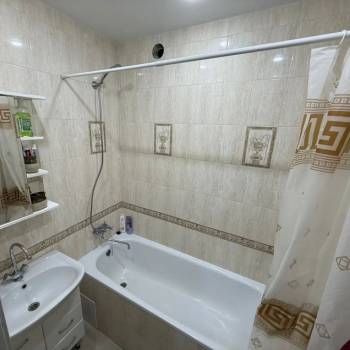 Сдается 2-х комнатная квартира, 66 м²