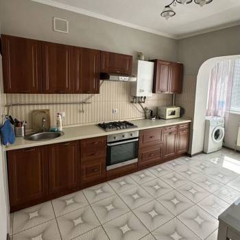 Сдается 1-комнатная квартира, 45 м²