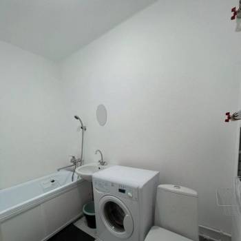 Сдается 1-комнатная квартира, 39 м²