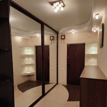 Сдается 2-х комнатная квартира, 75 м²