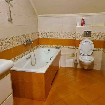 Сдается 2-х комнатная квартира, 58 м²