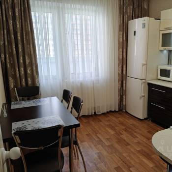 Сдается 1-комнатная квартира, 44 м²