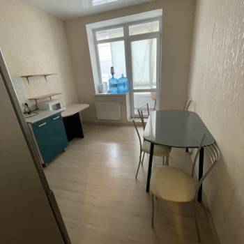 Продается 1-комнатная квартира, 39,79 м²