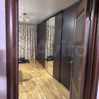 Продается Многокомнатная квартира, 94,2 м²