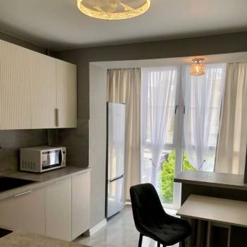 Сдается Многокомнатная квартира, 60 м²