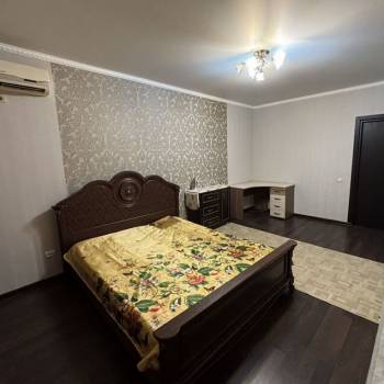 Сдается 1-комнатная квартира, 43 м²