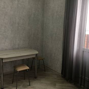Сдается 1-комнатная квартира, 41 м²