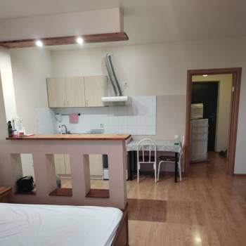 Продается 1-комнатная квартира, 36 м²