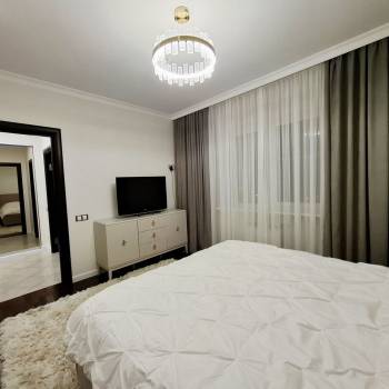 Продается 2-х комнатная квартира, 82,5 м²