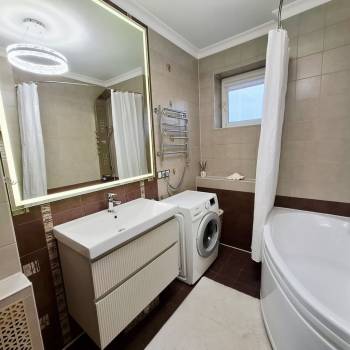 Продается 2-х комнатная квартира, 82,5 м²
