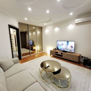 Продается 2-х комнатная квартира, 82,5 м²