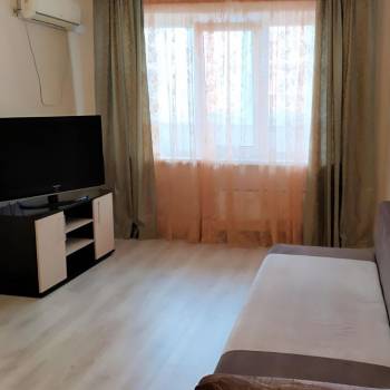 Сдается 1-комнатная квартира, 37 м²