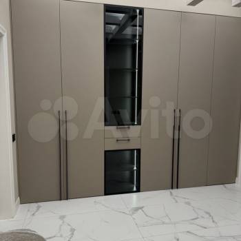 Продается Многокомнатная квартира, 156 м²