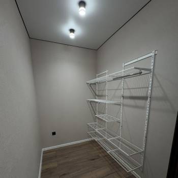Продается 1-комнатная квартира, 40,6 м²