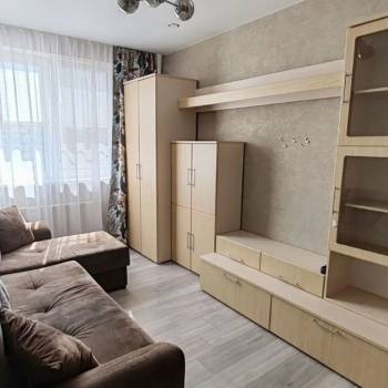 Сдается 1-комнатная квартира, 39 м²