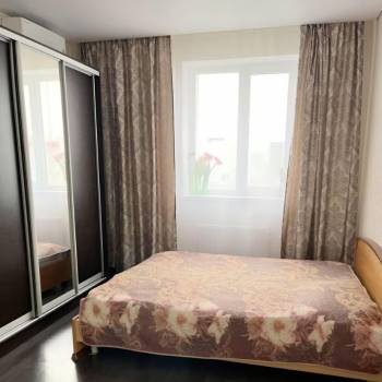 Сдается 1-комнатная квартира, 40 м²
