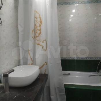 Сдается 1-комнатная квартира, 50 м²