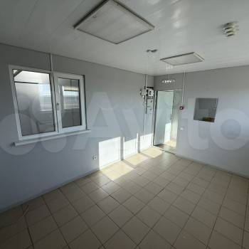 Сдается Нежилое помещение, 610 м²