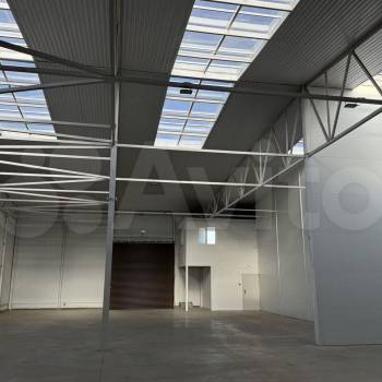 Сдается Нежилое помещение, 610 м²